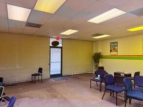 101 E Unaka Ave, Johnson City, TN for lease Interior Photo- Image 2 of 4