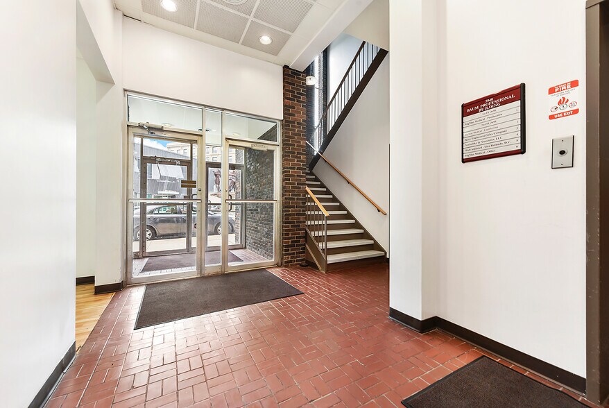 5938-5948 Baum Blvd, Pittsburgh, PA à louer - Hall d’entrée - Image 3 de 23