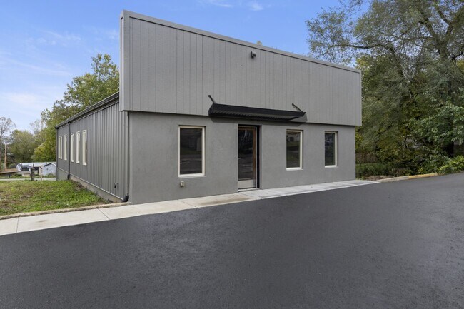 More details for 1006 Ash St, Eudora, KS - Office for Sale