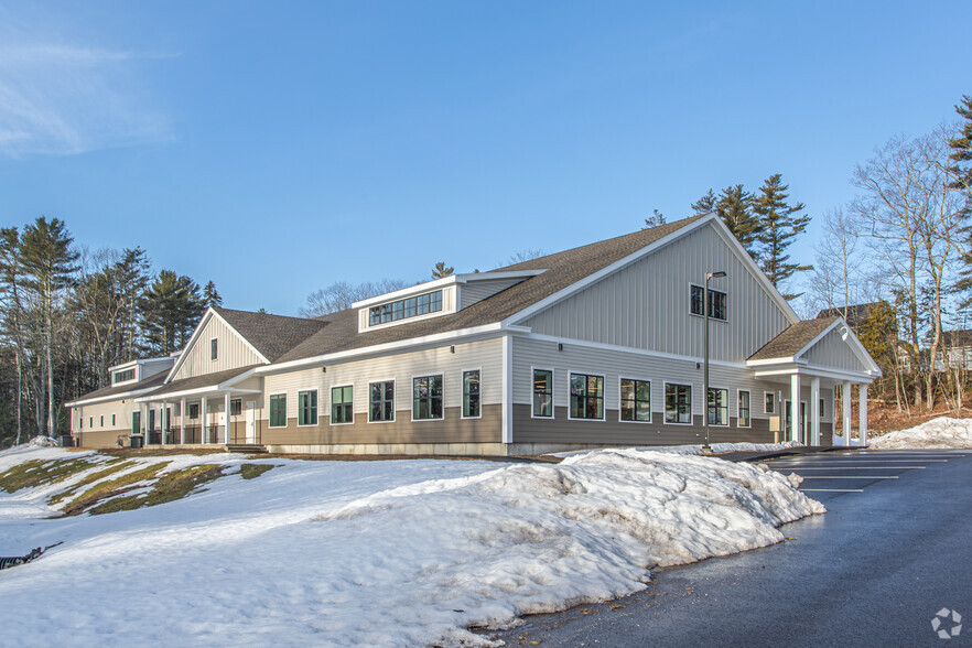 42 US Route 1, Cumberland Foreside, ME à vendre - Photo principale - Image 1 de 1