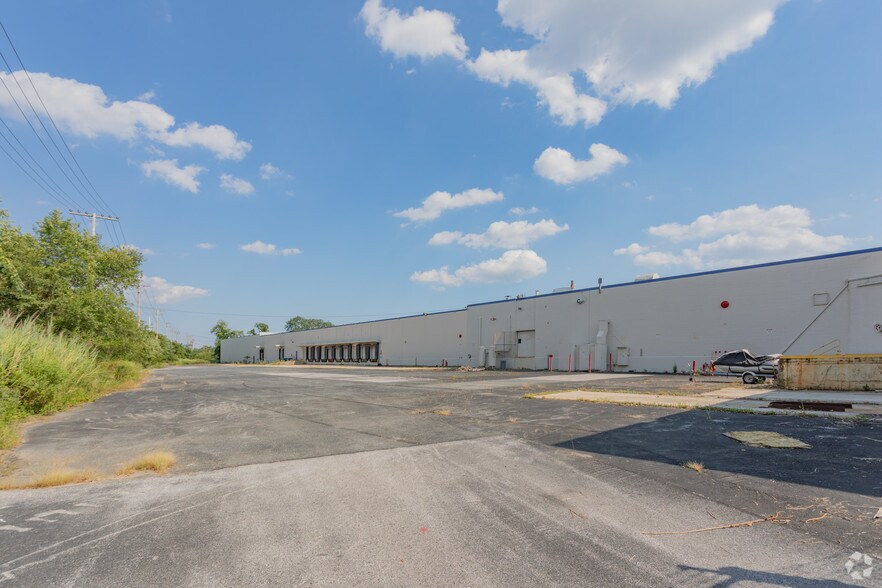 4545 Annapolis Rd, Baltimore, MD à louer - Photo du bâtiment - Image 3 de 10