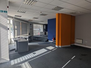 2 Harrogate Rd, Bradford for lease Interior Photo- Image 1 of 4