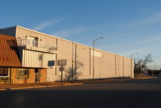 Plus de détails pour 223-227 S Main St, Wagoner, OK - Industriel à vendre