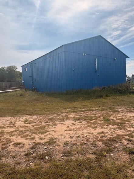 1000 W Main St, Merrill, WI à vendre - Photo du bâtiment - Image 3 de 10