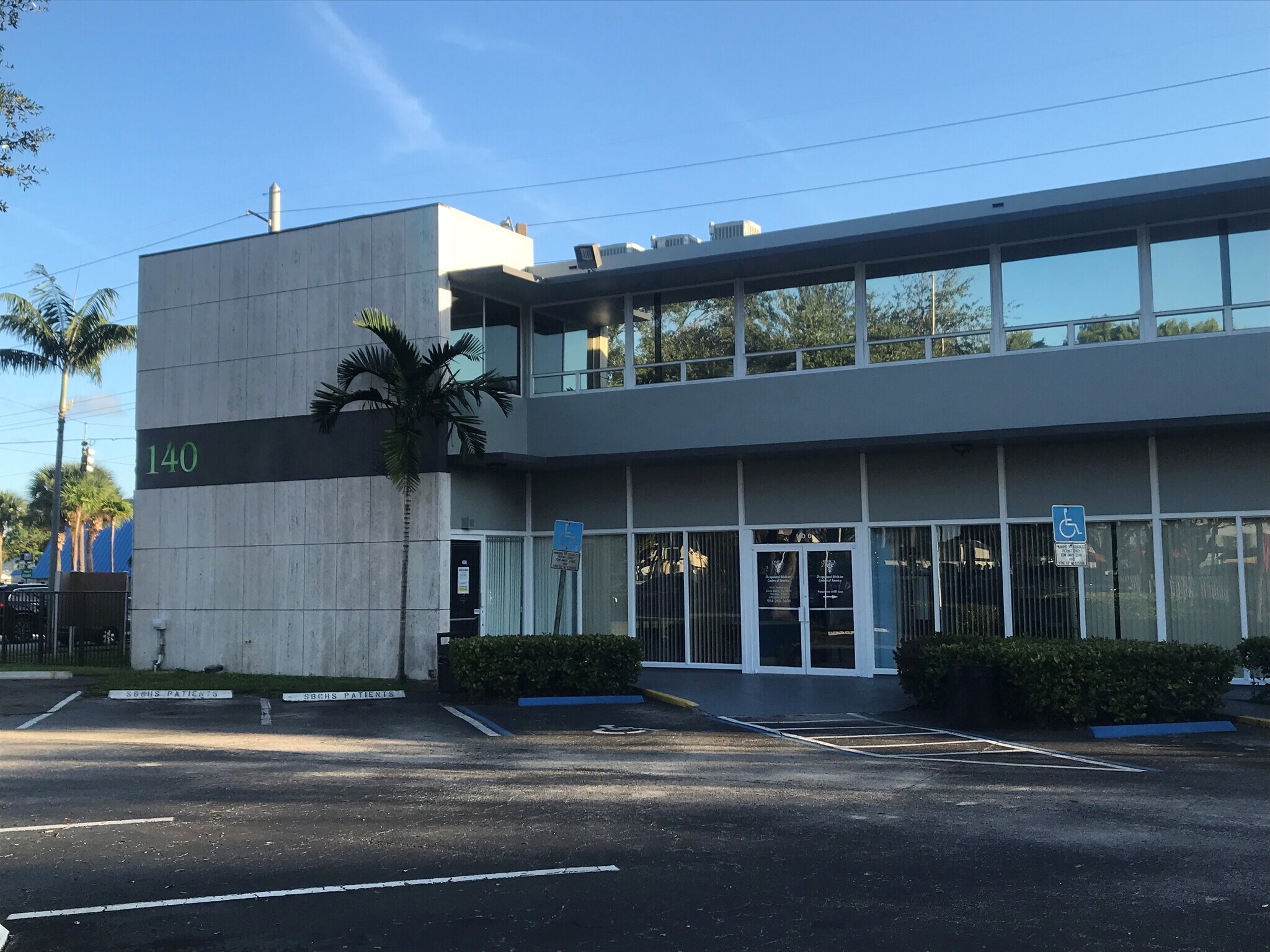 140 S Federal Hwy, Dania, FL à louer Photo du bâtiment- Image 1 de 14