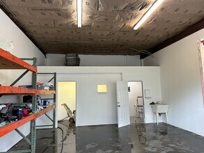 7620 Eigleberry St, Gilroy, CA for lease Interior Photo- Image 1 of 6