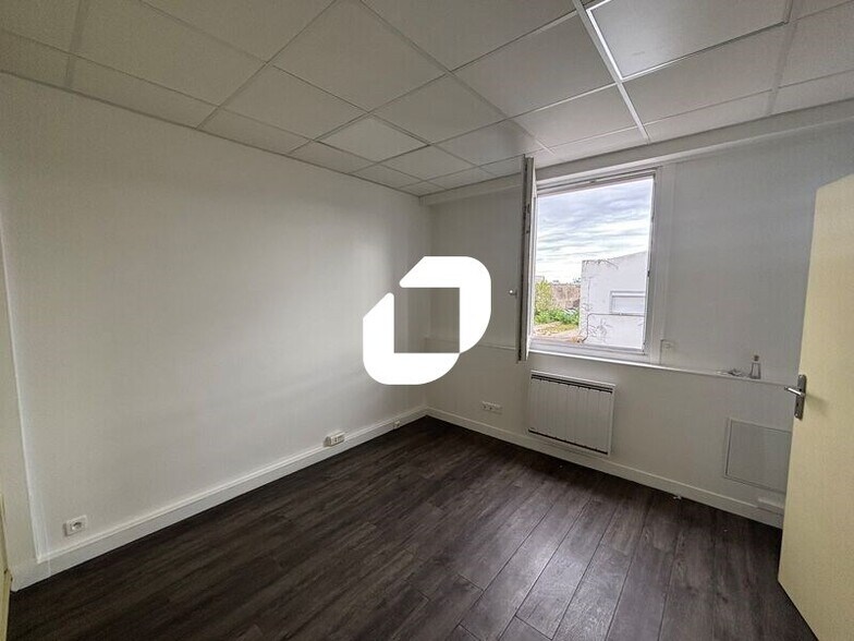 Office in Caluire Et Cuire for lease - Interior Photo - Image 2 of 14