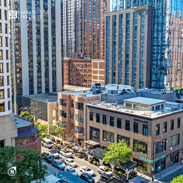 12-16 W Maple St, Chicago, IL à louer - Photo du bâtiment - Image 2 de 10
