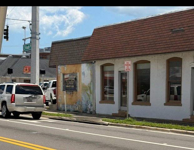 19 E Moody Blvd, Bunnell, FL à louer Photo du bâtiment- Image 1 de 7