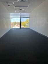 3525 W Peterson Ave, Chicago, IL for lease Building Photo- Image 2 of 2