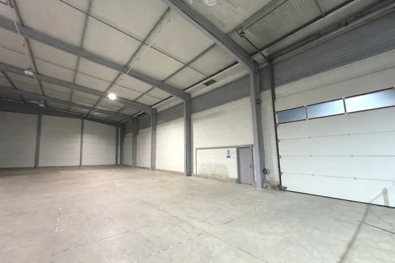 Flex in Gallargues-le-Montueux for lease - Building Photo - Image 2 of 11
