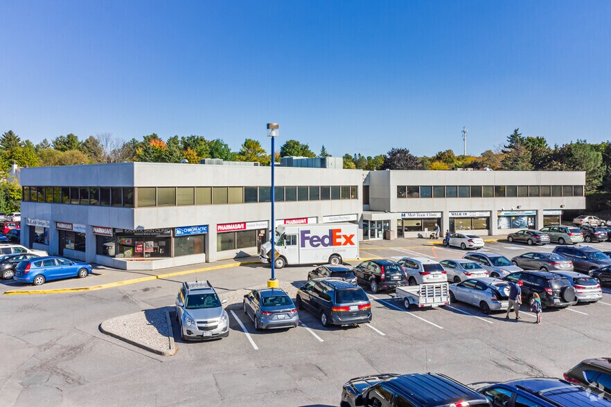99 Kakulu Rd, Ottawa, ON à vendre - Photo du bâtiment - Image 1 de 1