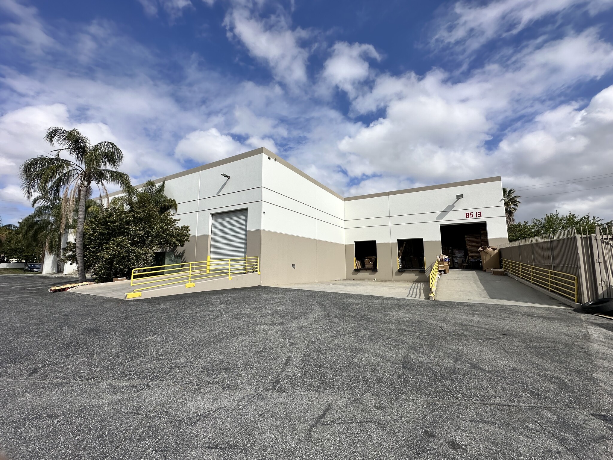 8513 Rochester Ave, Rancho Cucamonga, CA for lease Building Photo- Image 1 of 6