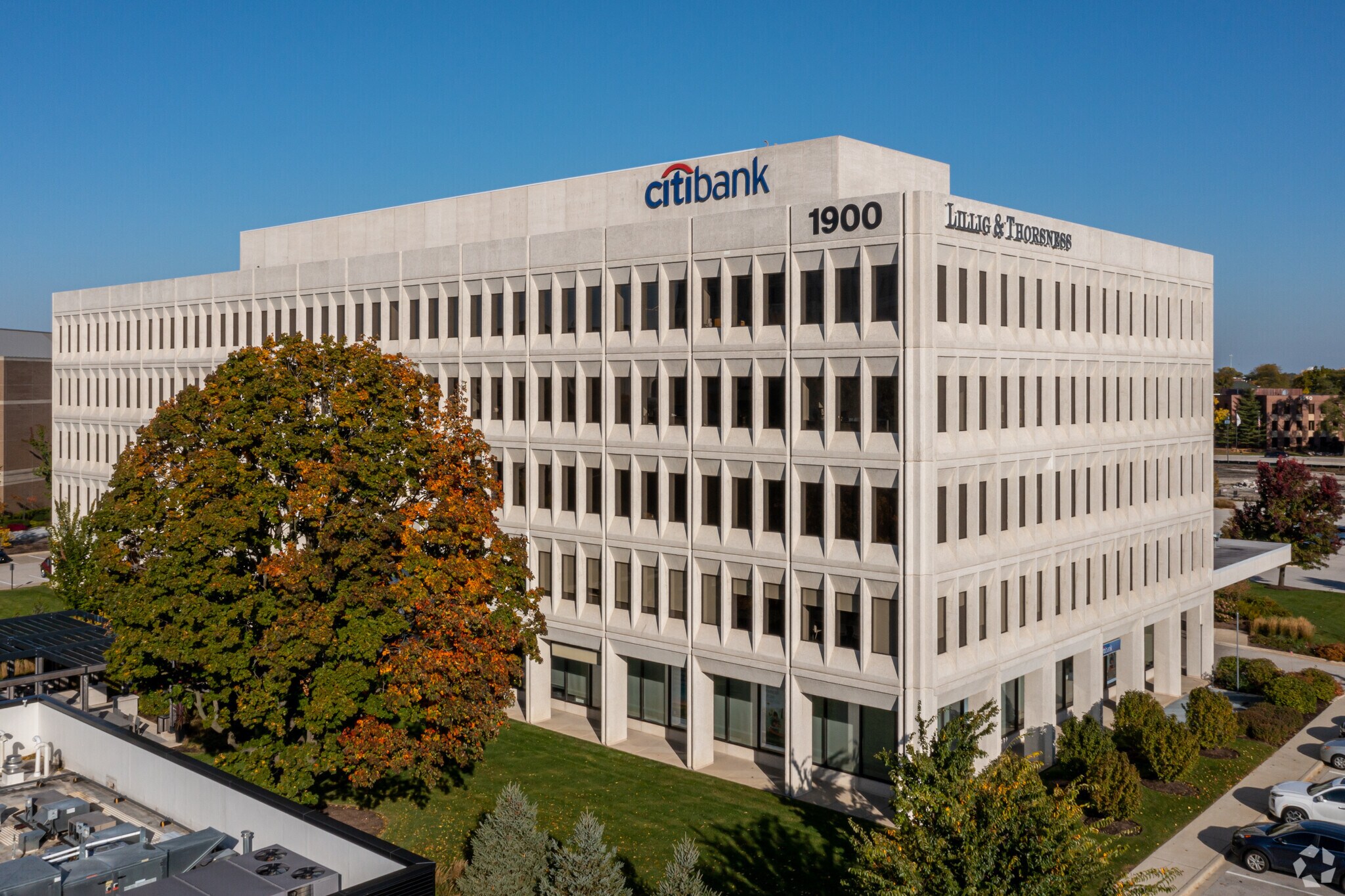 1900 Spring Rd, Oak Brook, IL for lease Building Photo- Image 1 of 16