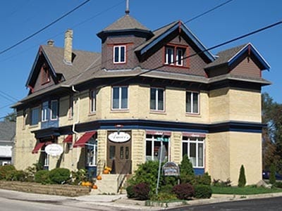 Badger Burgers portfolio of 3 properties for sale on LoopNet.ca - Primary Photo - Image 2 of 3