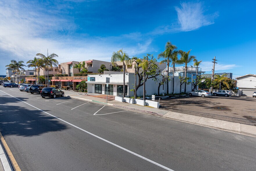 5724-5726 La Jolla Blvd, La Jolla, CA à louer - Photo du bâtiment - Image 2 de 7