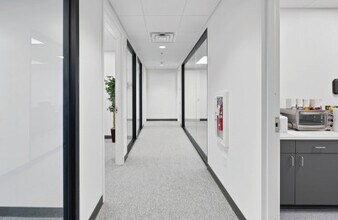 222 Delaware Ave, Wilmington, DE for lease Interior Photo- Image 2 of 5