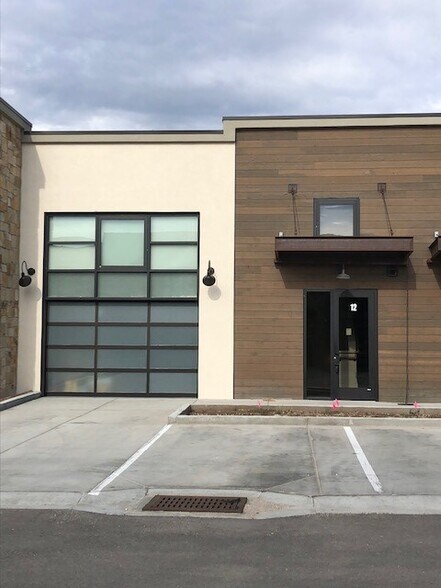 4554 Forestdale Dr, Park City, UT à louer - Photo du bâtiment - Image 3 de 17