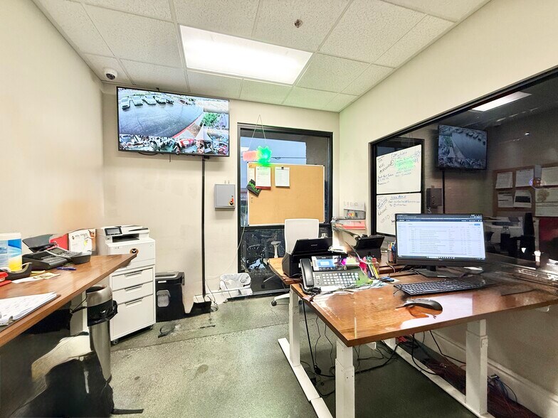 6332 S Rainbow Blvd, Las Vegas, NV à vendre - Photo du bâtiment - Image 3 de 20