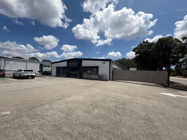More details for 45 S Wickham Rd, Melbourne, FL - Industrial for Lease