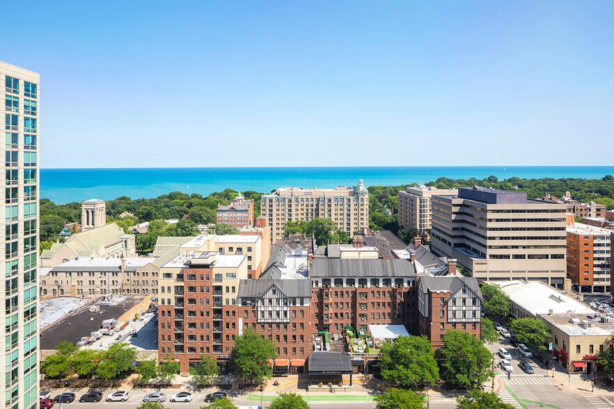 1603 Orrington Ave, Evanston, IL à louer - Photo du bâtiment - Image 2 de 9