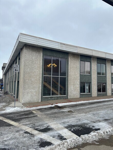 36 Pine St, Lockport, NY à louer - Photo du bâtiment - Image 2 de 15