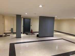 12 Rue Dombasle, Paris for lease Interior Photo- Image 2 of 4