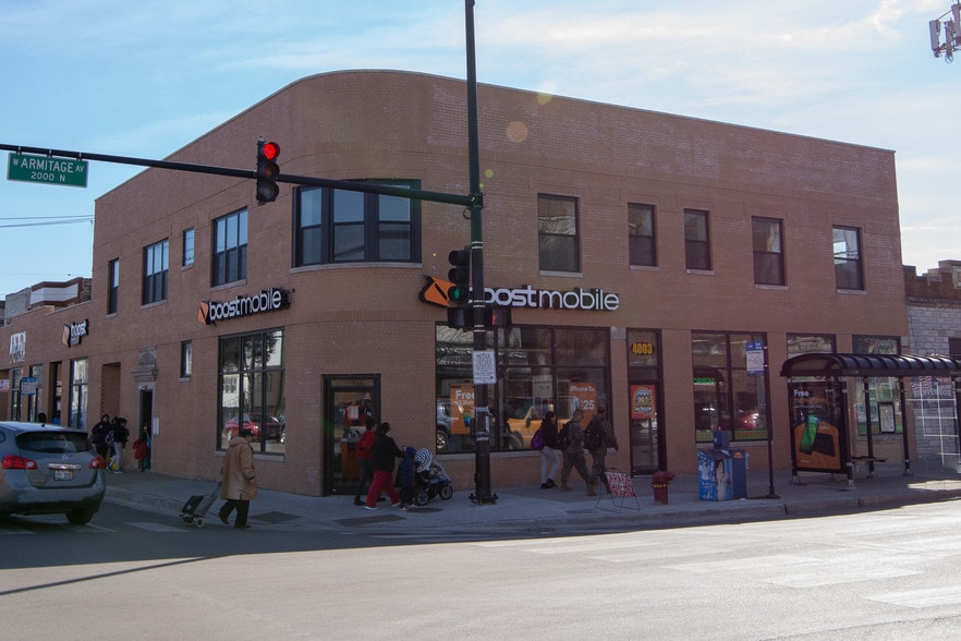 1952 N Pulaski Rd, Chicago, IL for lease - Primary Photo - Image 1 of 1