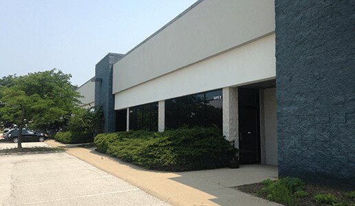 5604 Fortune Cir S, Indianapolis, IN à louer - Photo du bâtiment - Image 2 de 2