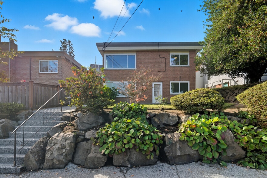 605 W Emerson St, Seattle, WA for sale - Building Photo - Image 2 of 16