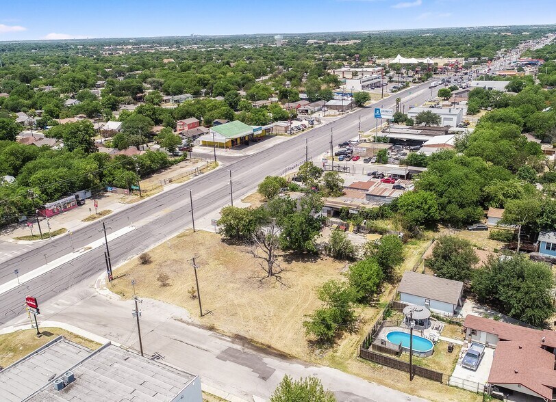 1707 Culebra Road, San Antonio, TX à louer - Photo du bâtiment - Image 2 de 8