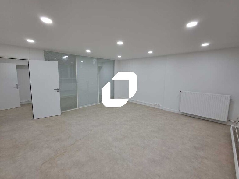 Bureau dans Nanterre à louer - Photo intérieure - Image 1 de 20