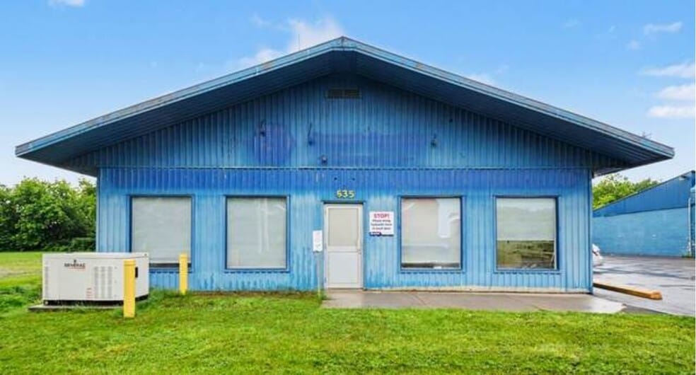 635 Nelson St, Pembroke, ON for lease - Building Photo - Image 3 of 29