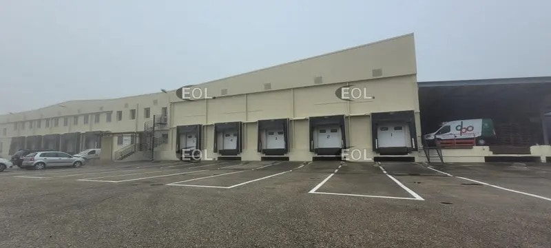 Industrial in for lease - Building Photo - Image 1 of 9