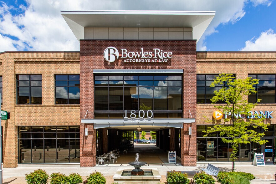 1800 Main St, Canonsburg, PA à louer - Photo du bâtiment - Image 3 de 8