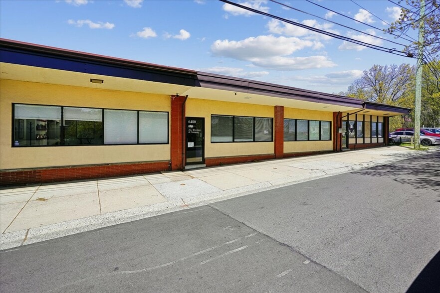 6476-6492 Sligo Mill Rd, Takoma Park, MD à louer - Photo du bâtiment - Image 2 de 17
