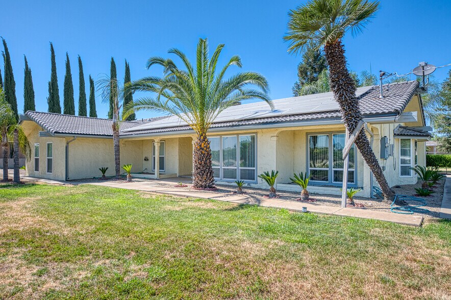 3590 S McCall Ave, Sanger, CA à vendre - Photo du bâtiment - Image 3 de 49