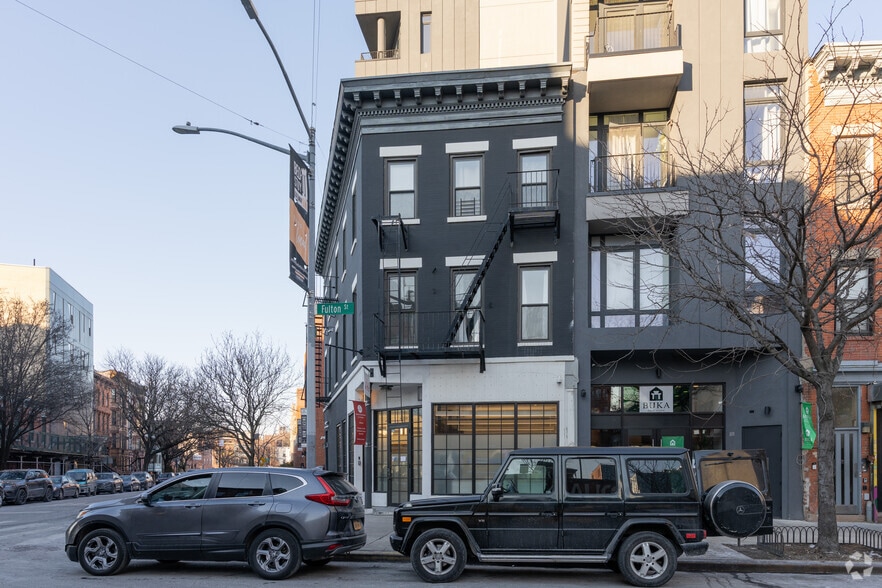 1109 Fulton St, Brooklyn, NY for lease - Building Photo - Image 2 of 24