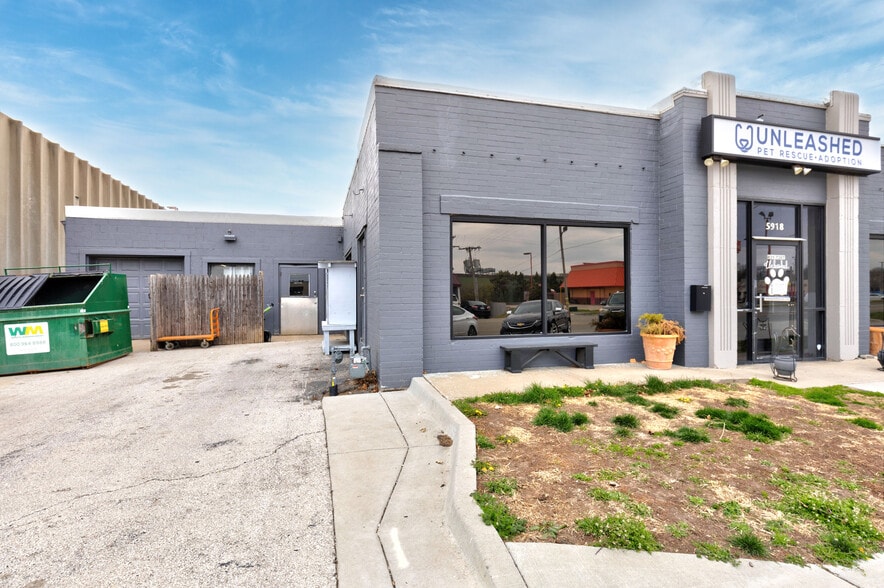 5918 Broadmoor St, Mission, KS for sale - Building Photo - Image 3 of 20