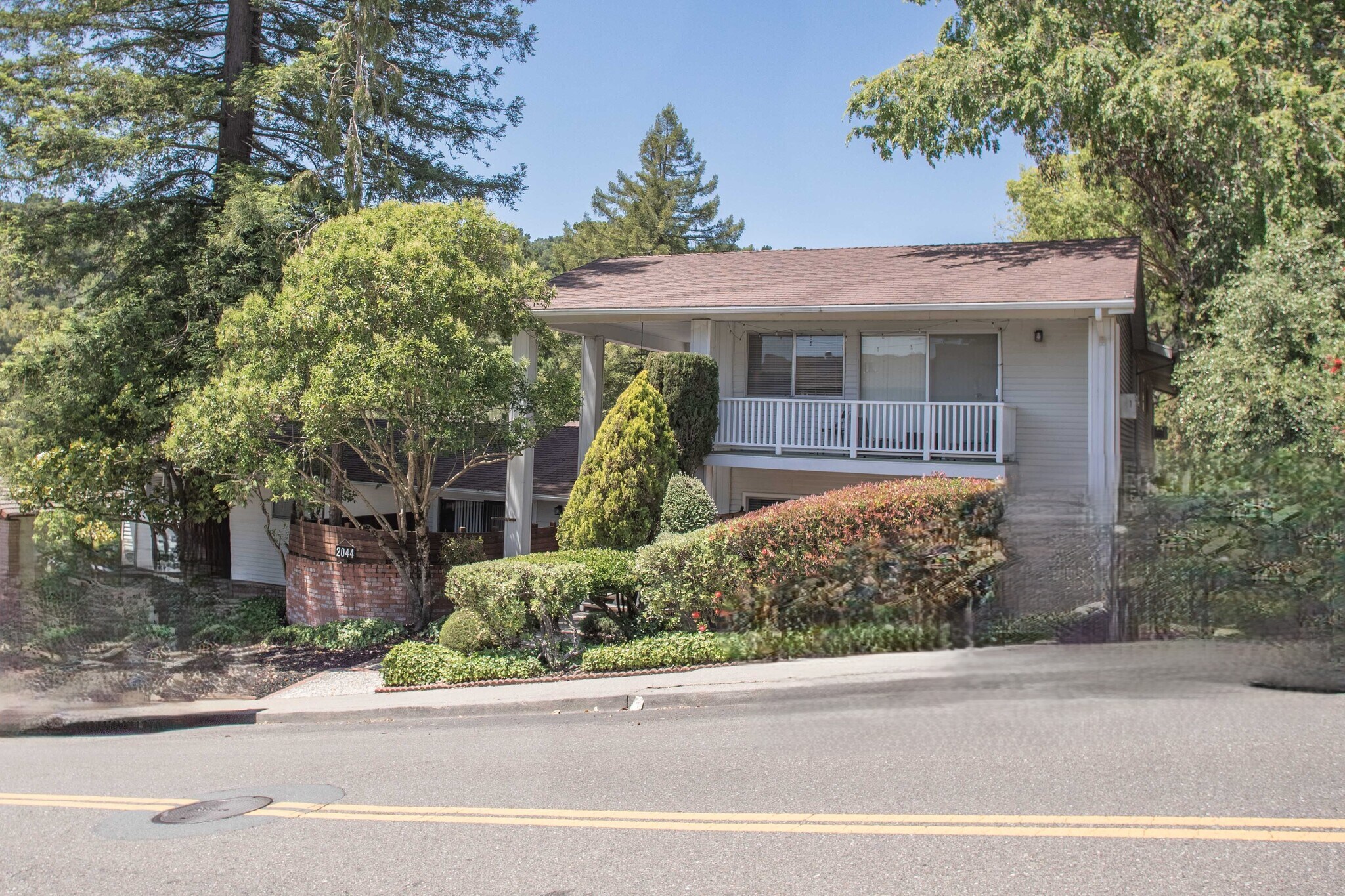 2044 Ascot Dr, Moraga, CA à vendre Photo du bâtiment- Image 1 de 1