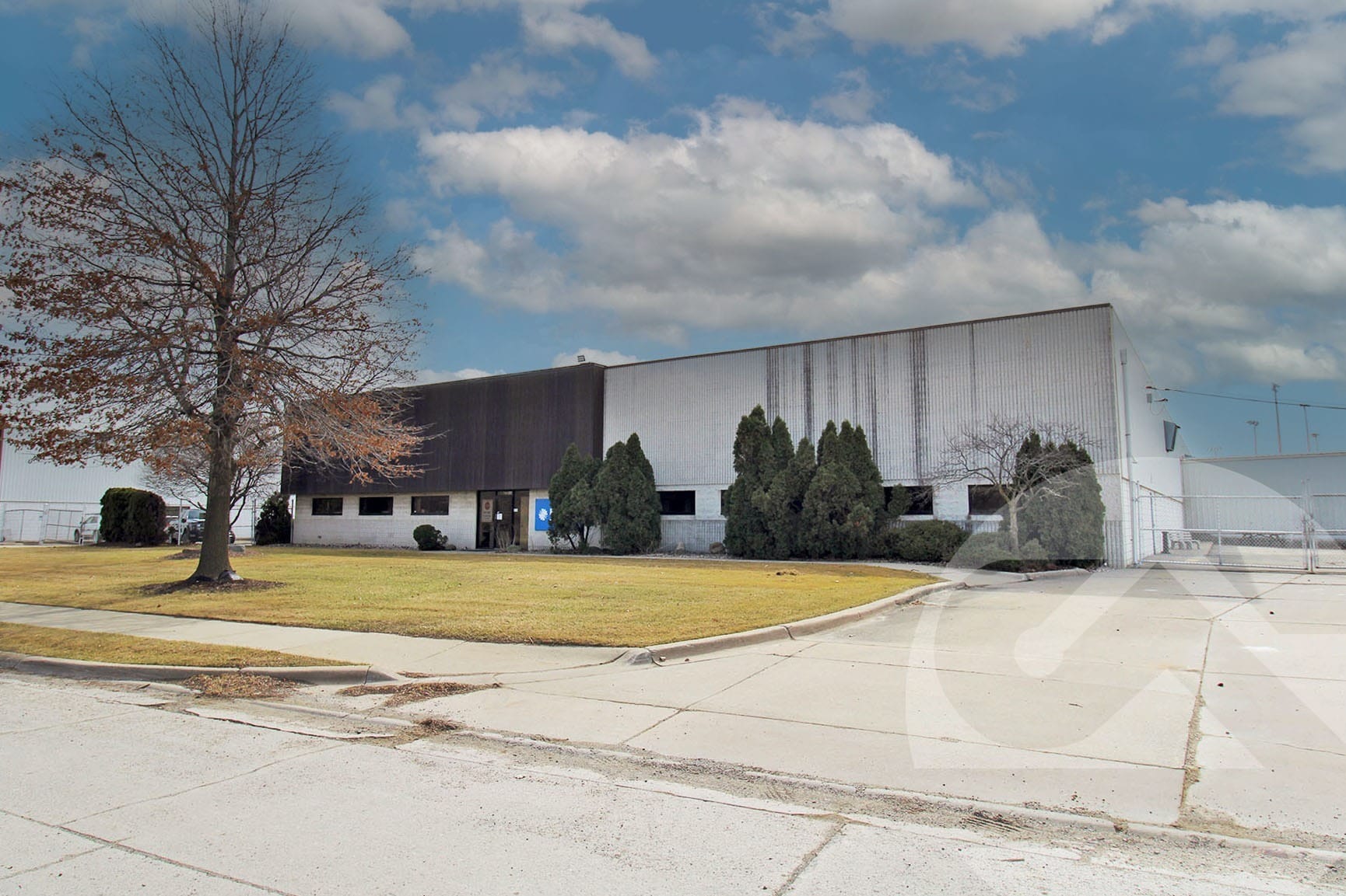 33140 Fisher Dr, Saint Clair Shores, MI for lease Primary Photo- Image 1 of 10