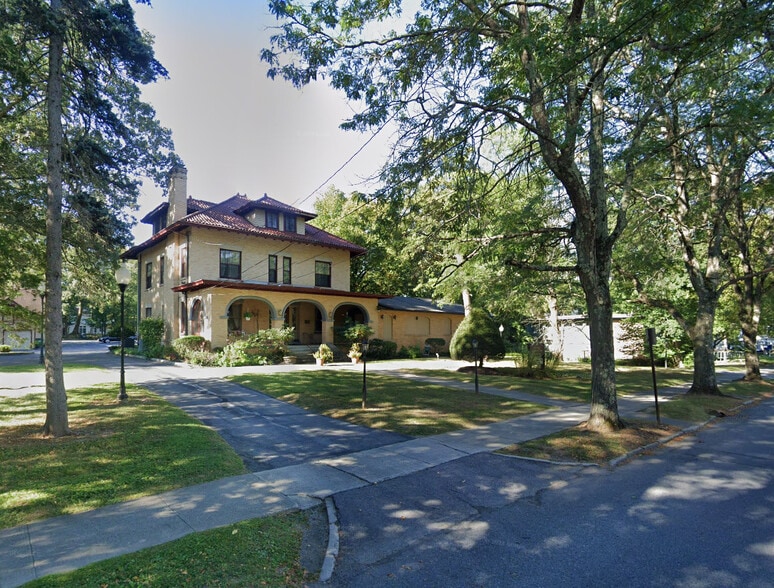 110 Fulton Ave, Poughkeepsie, NY for sale - Building Photo - Image 2 of 2