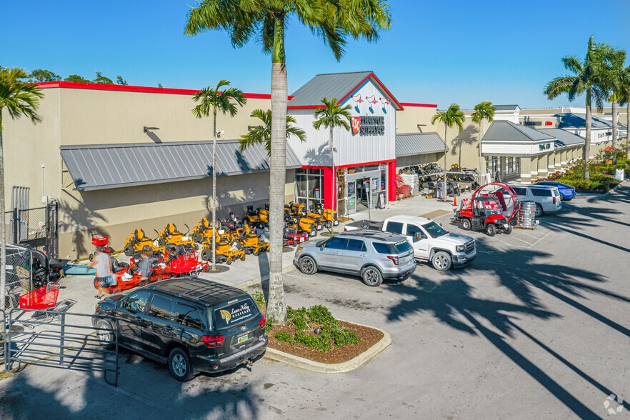 15625 Southern Blvd, Loxahatchee, FL for lease - Building Photo - Image 3 of 10