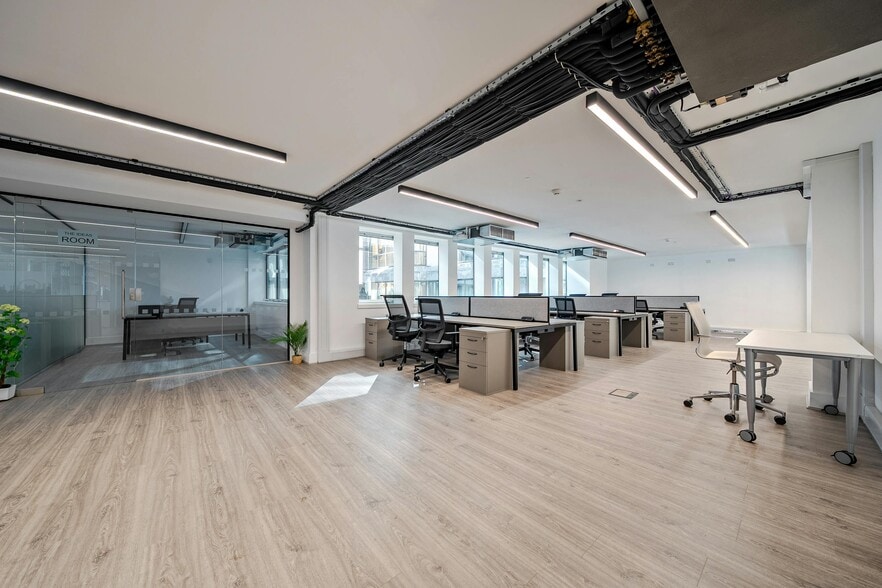 16 St Clare St, London for lease - Interior Photo - Image 3 of 8