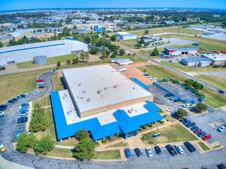 4400-4402 SW 44th St, Oklahoma City, OK à vendre - Photo du bâtiment - Image 3 de 6