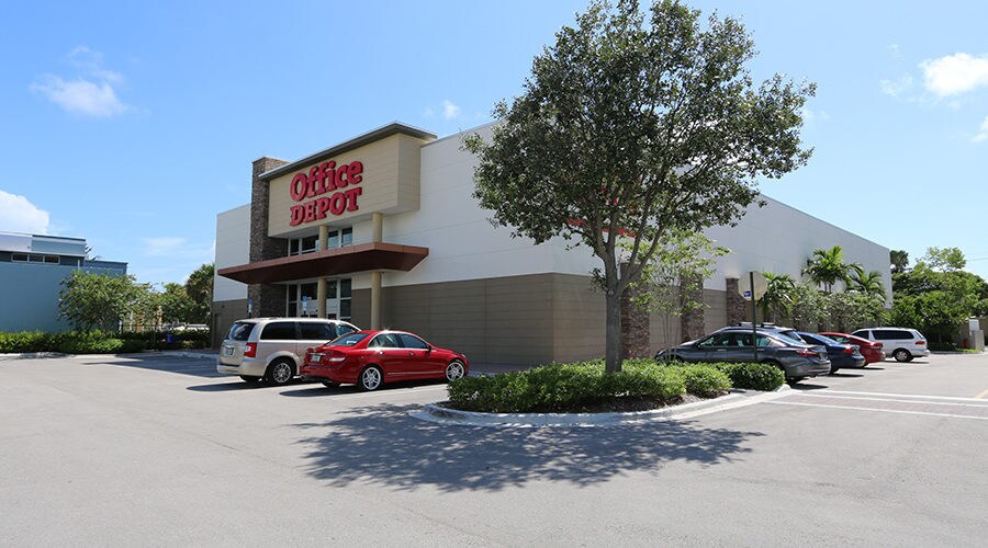 1590-1600 N Federal Hwy, Fort Lauderdale, FL à louer - Photo du bâtiment - Image 3 de 4