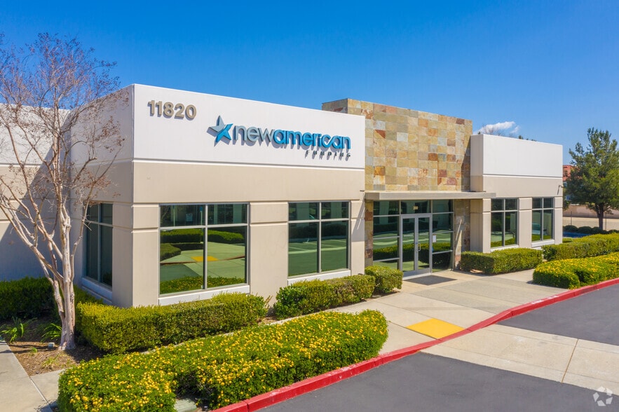 11820 Pierce St, Riverside, CA for lease - Building Photo - Image 3 of 6