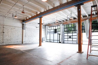 3131 Western Ave, Seattle, WA for lease Interior Photo- Image 2 of 15