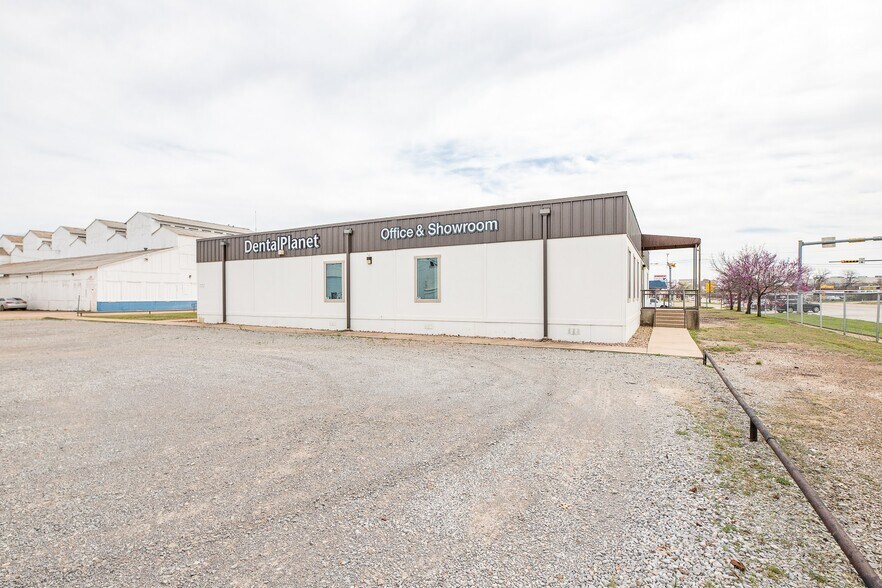 707 N Scott Ave, Wichita Falls, TX à louer - Photo du bâtiment - Image 2 de 25