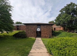 More details for 6400 N University St, Peoria, IL - Office for Lease